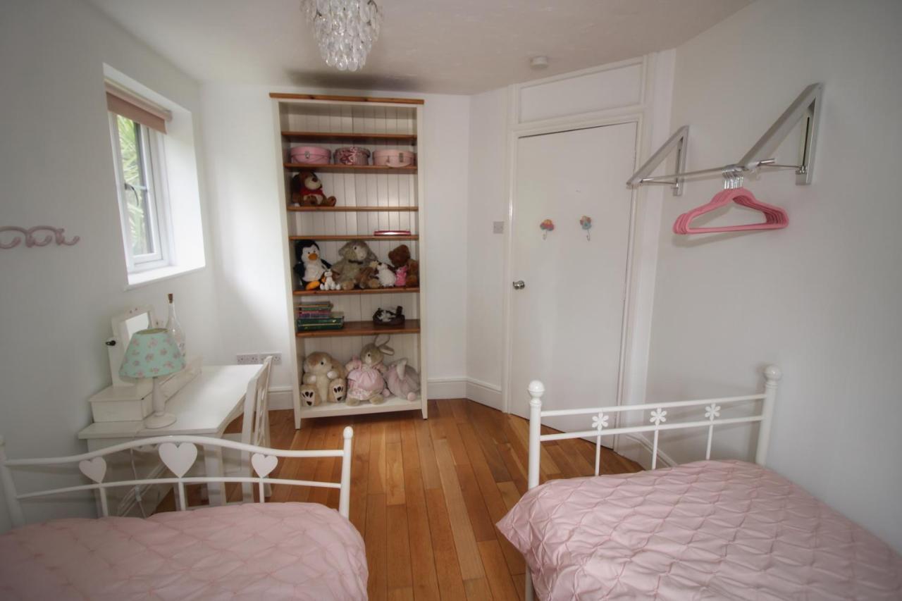 Charlton House * Ventnor